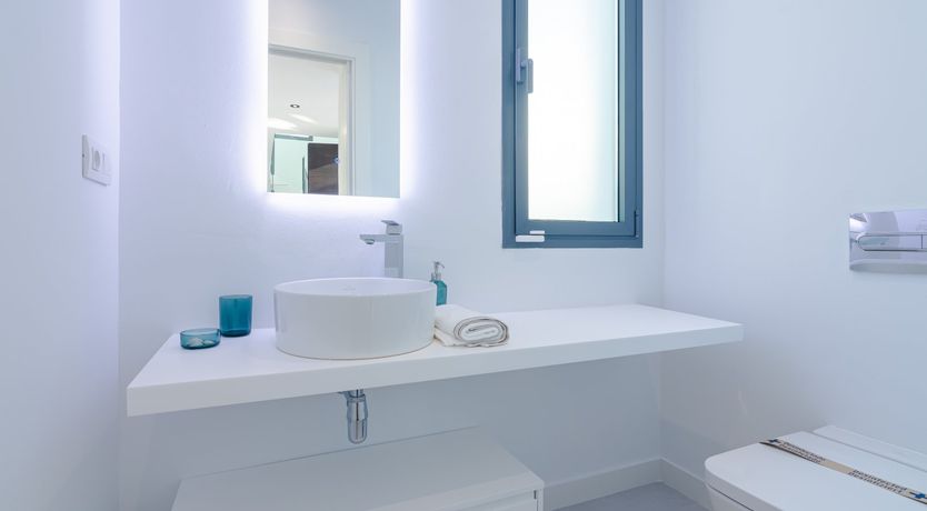 Photo of Free Fallin'