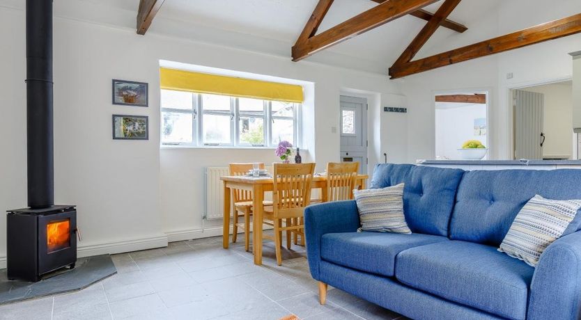 Photo of 2 Bed in Lower Treluswell