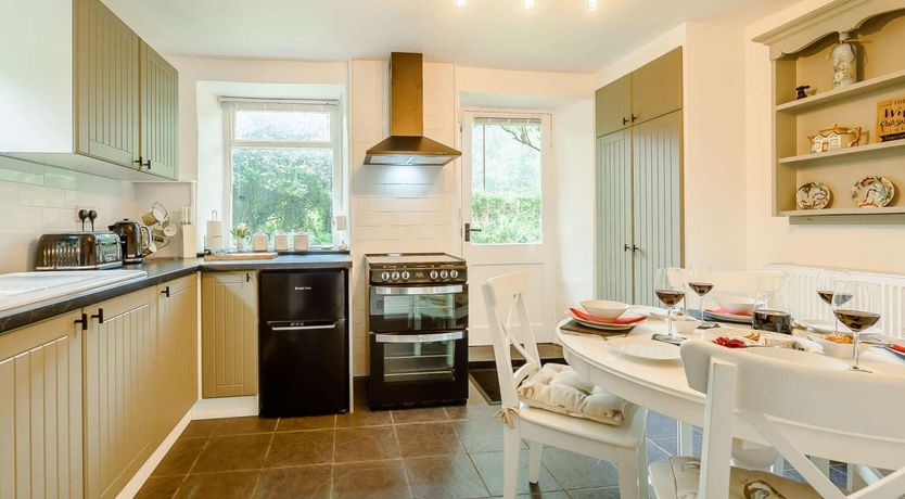 Photo of 2 Bed in Llandysul