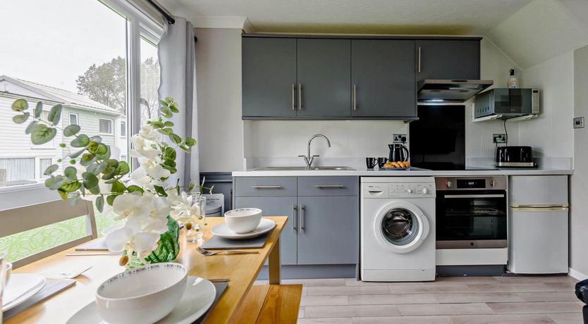 Photo of 2 Bed in Freshwater East