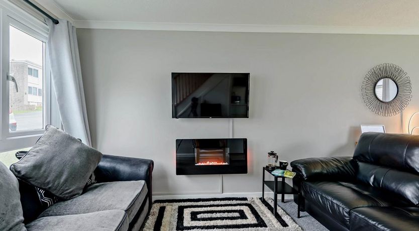 Photo of 2 Bed in Freshwater East