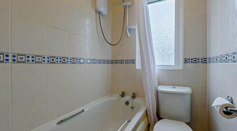 Photo of 2 Bed in Freshwater East