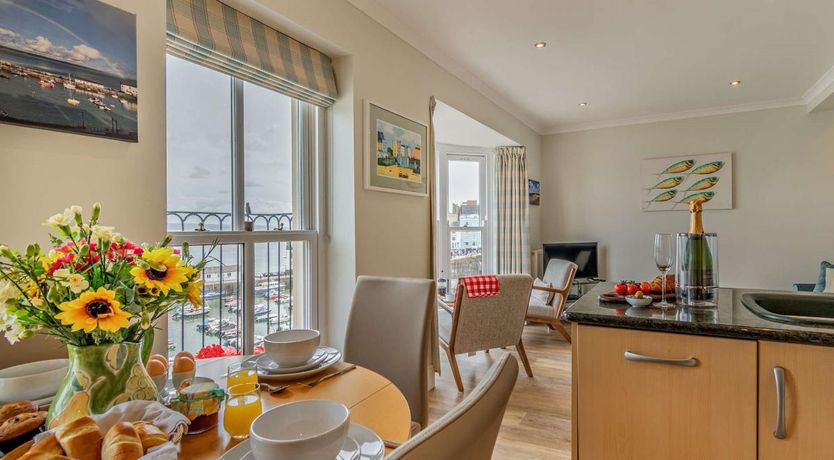 Photo of 2 Bed in Tenby