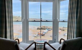 Photo of in Tenby (FB112)