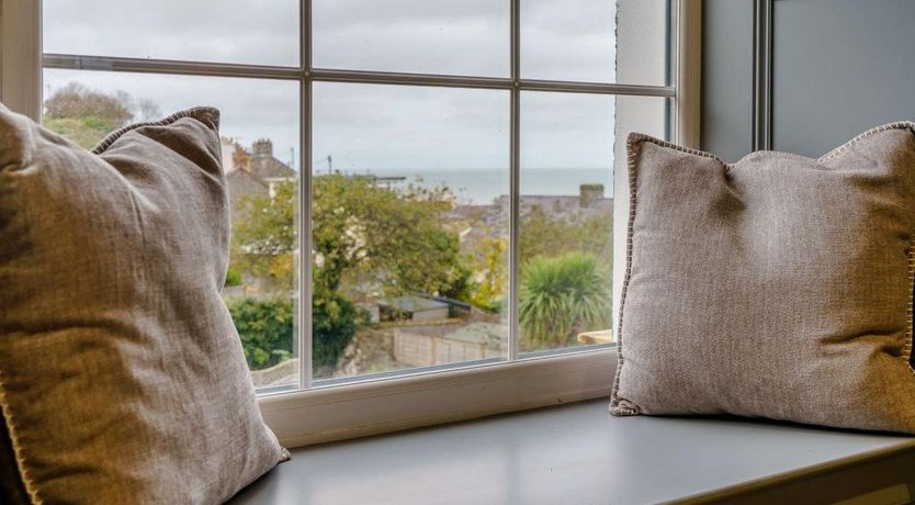 Photo of 3 Bed in New Quay