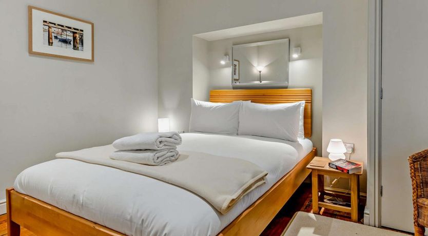 Photo of 2 Bed in Aberdovey