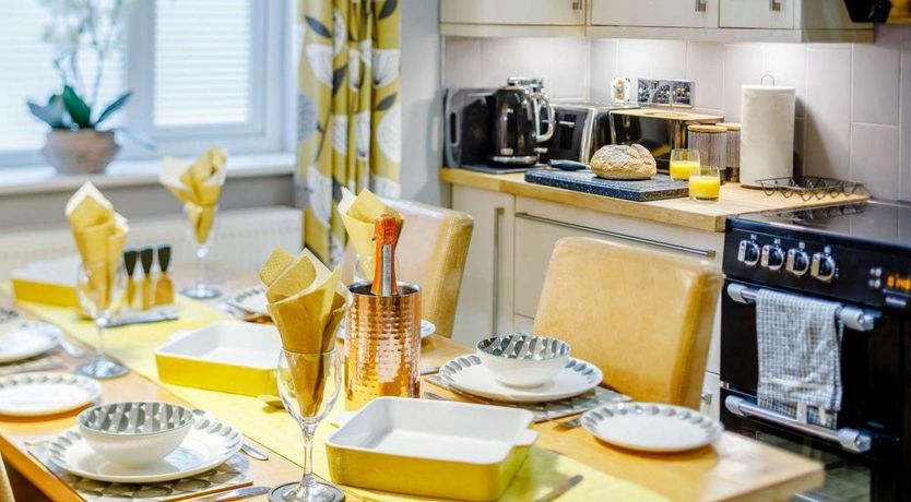 Photo of 2 Bed in Lanner