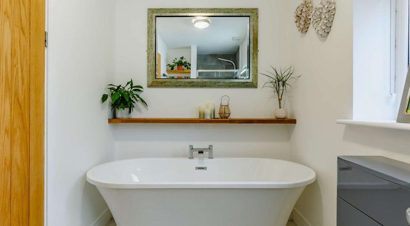 Photo of 2 Bed in Lanner