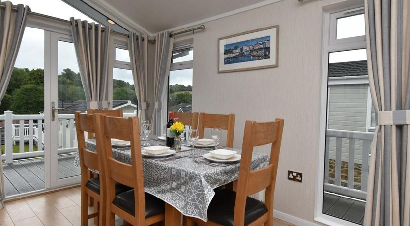 Photo of 3 Bed in Stepaside