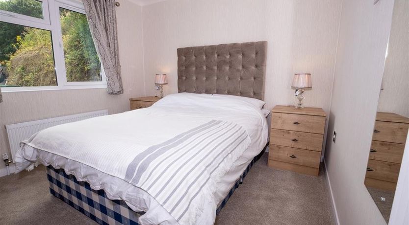 Photo of 3 Bed in Stepaside