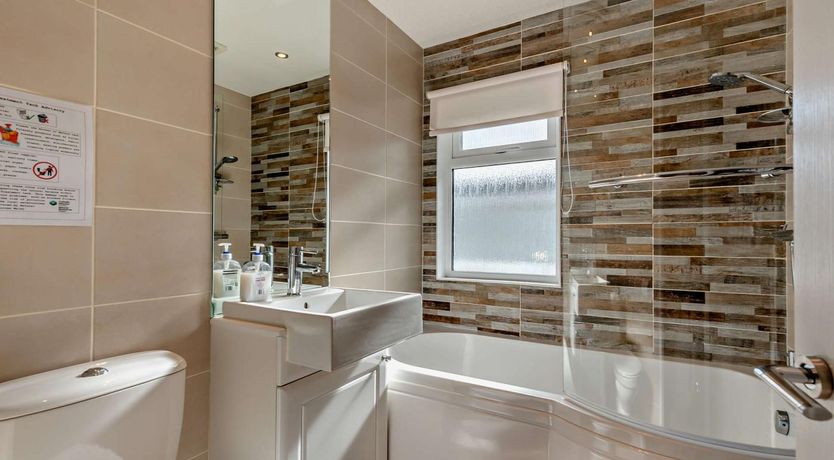 Photo of 3 Bed in Stepaside