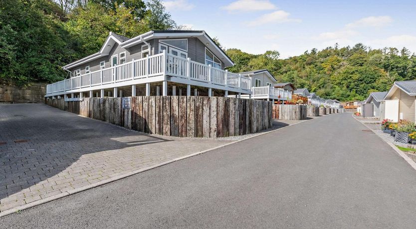 Photo of 3 Bed in Stepaside