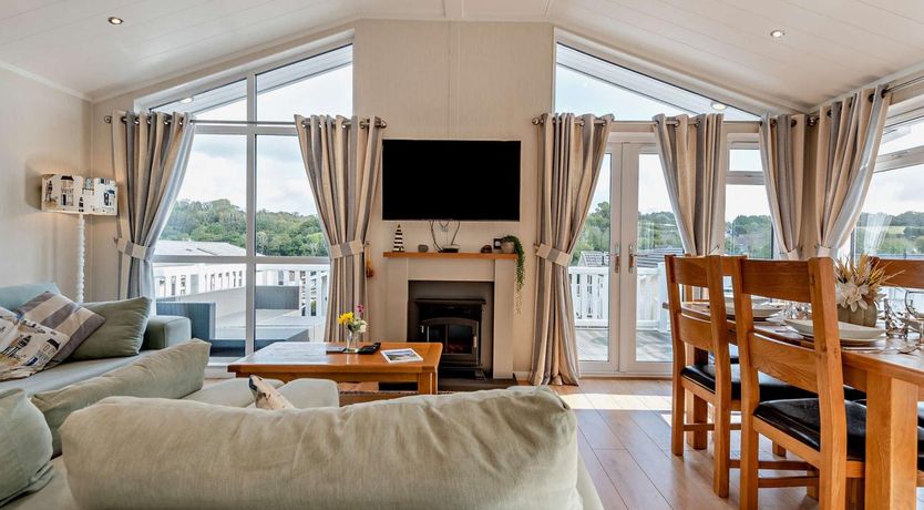 Photo of 3 Bed in Stepaside