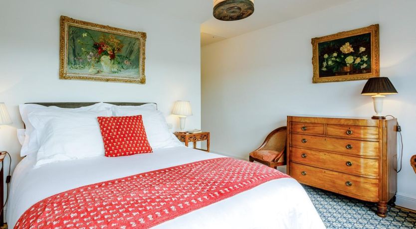 Photo of 2 Bed in Glastonbury