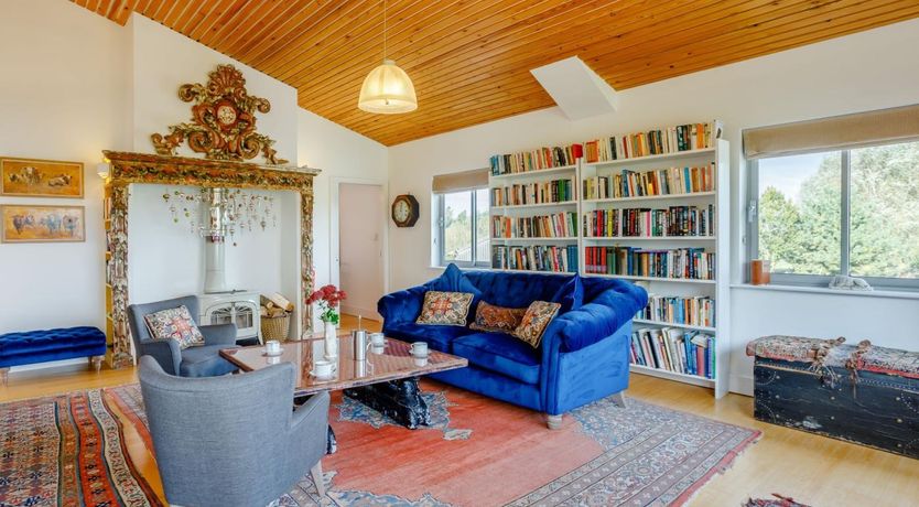 Photo of 2 Bed in Glastonbury