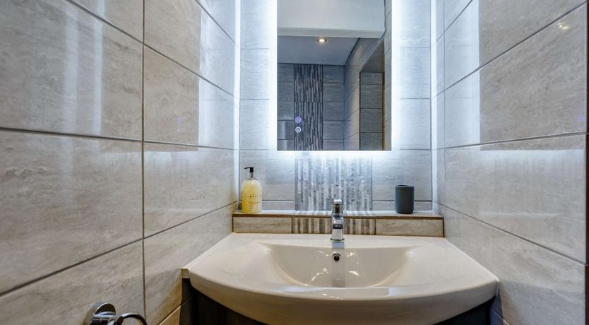 Photo of 1 Bed in Brixham