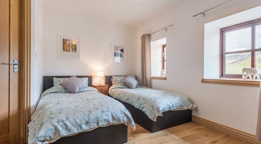 Photo of 2 Bed in Newlands