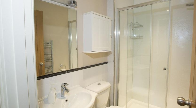 Photo of 3 Bed in Newlands