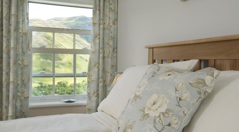 Photo of 3 Bed in Newlands