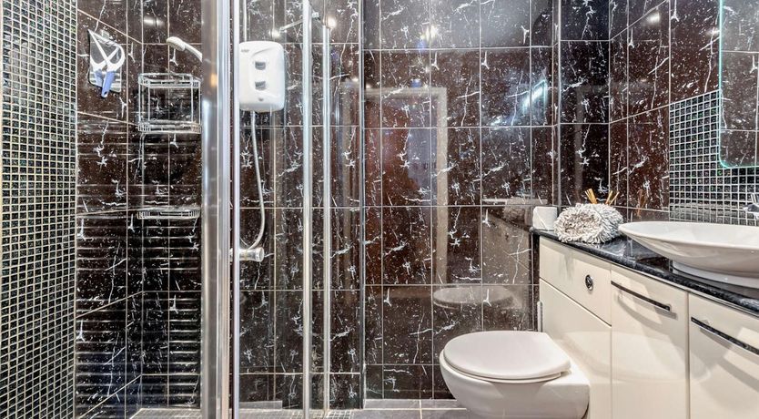 Photo of 2 Bed in Tenby