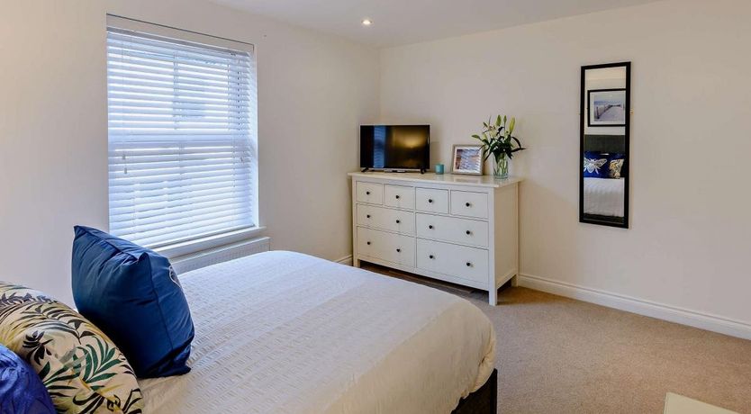 Photo of 3 Bed in Ventnor