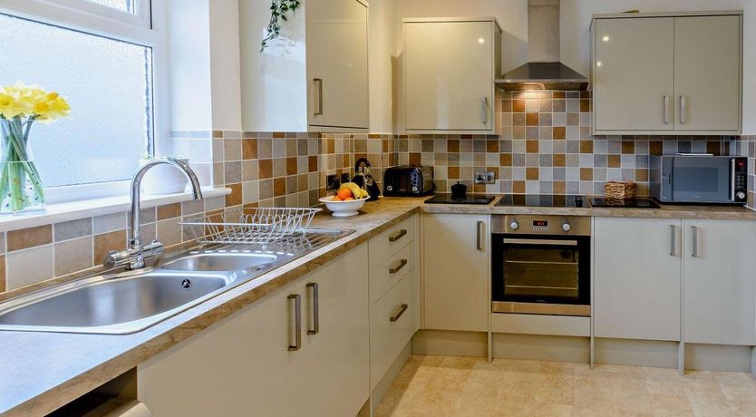 Photo of 3 Bed in Ventnor