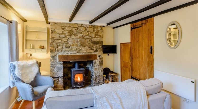 Photo of 2 Bed in Appledore