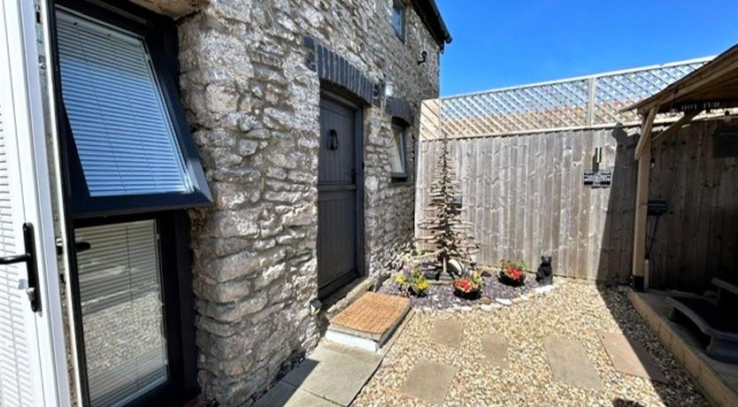 Photo of 2 Bed in Southerndown