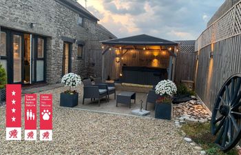2 Bed in Bridgend Holiday Cottage