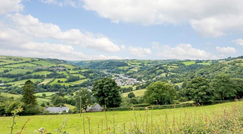 Photo of 1 Bed in Glyn Ceiriog