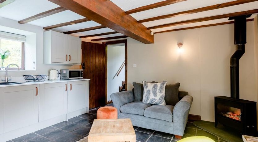 Photo of 1 Bed in Glyn Ceiriog