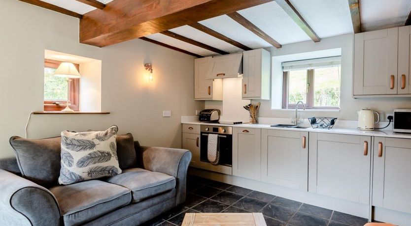 Photo of 1 Bed in Glyn Ceiriog