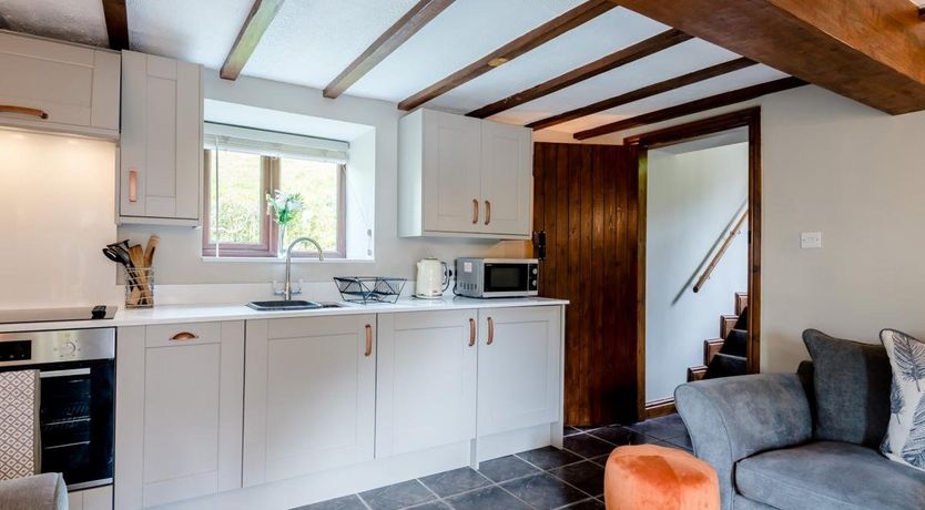 Photo of 1 Bed in Glyn Ceiriog