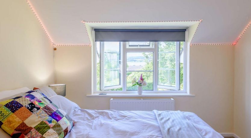 Photo of 2 Bed in Ashford