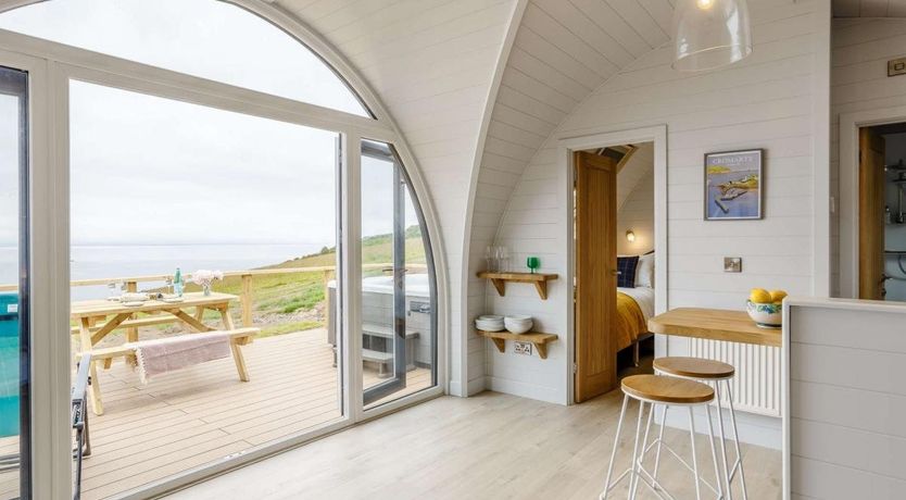 Photo of 2 Bed in Nigg