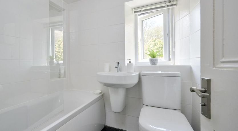 Photo of 3 Bed in Braithwaite