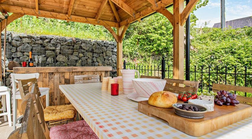 Photo of 4 Bed in Brecon