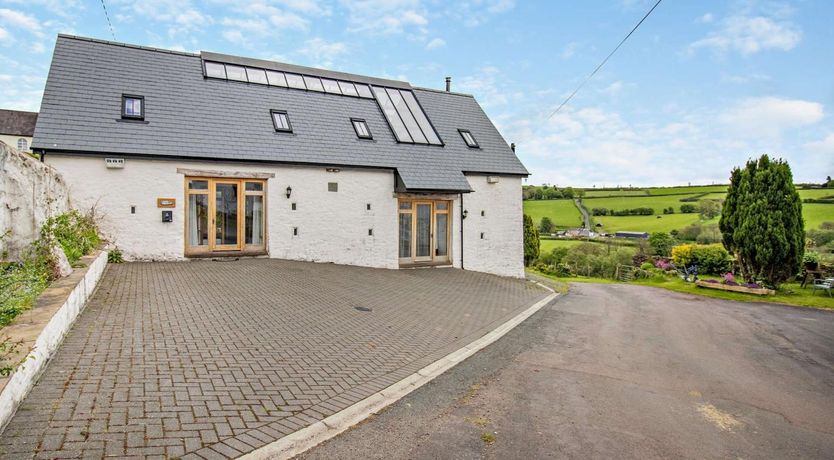 Photo of 4 Bed in Brecon