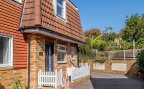 Photo of 1 Bed in Lymington