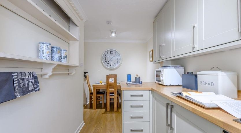 Photo of 1 Bed in Milford on Sea