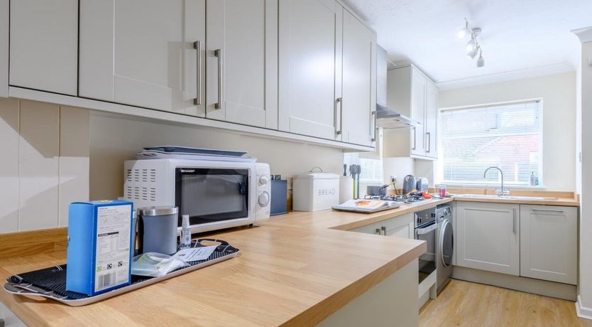 Photo of 1 Bed in Milford on Sea