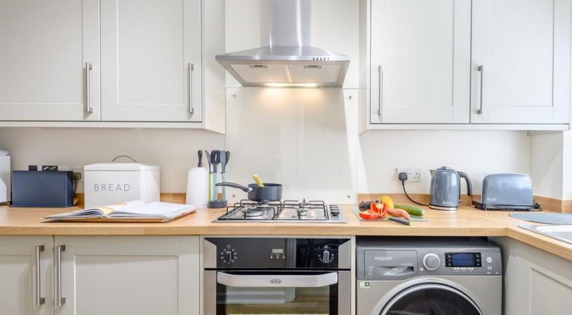 Photo of 1 Bed in Milford on Sea