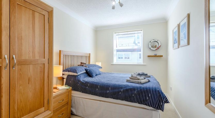 Photo of 1 Bed in Lymington