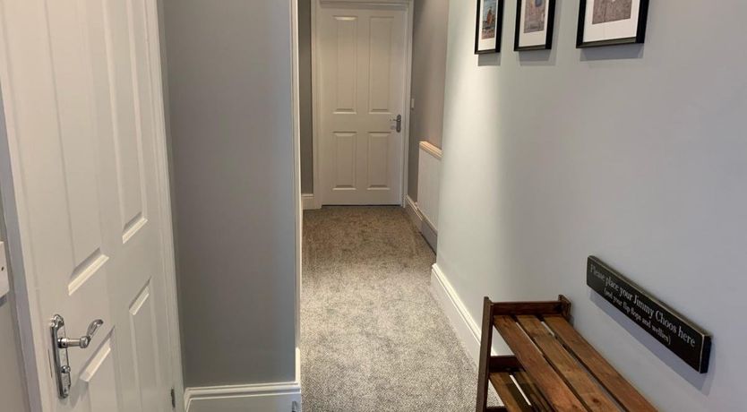 Photo of 2 Bed in Tenby
