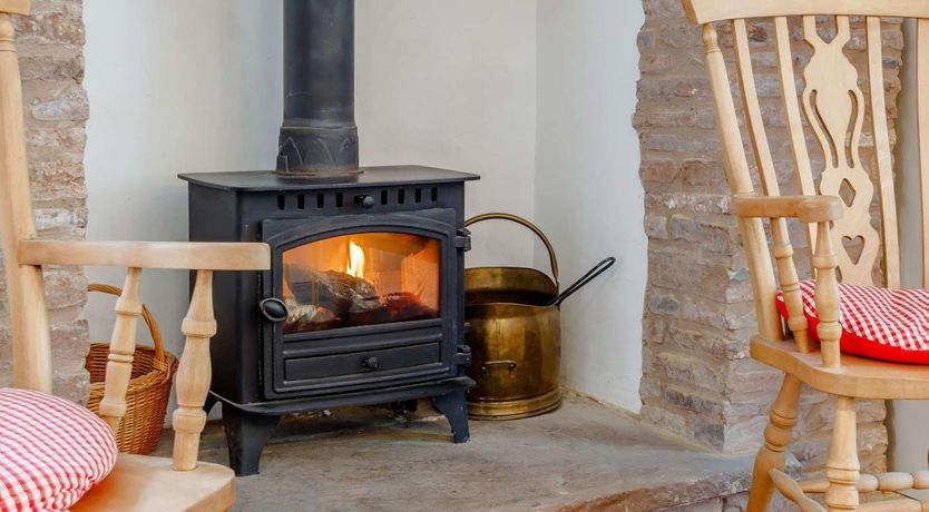 Photo of 3 Bed in Cathedine