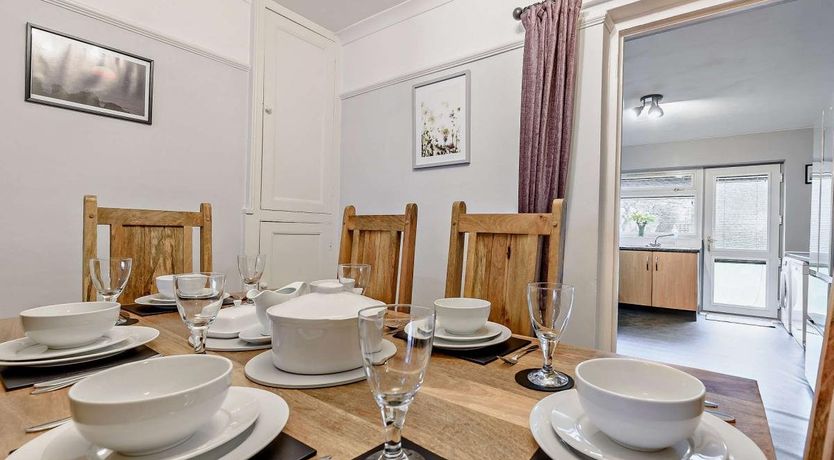 Photo of 3 Bed in Tenby