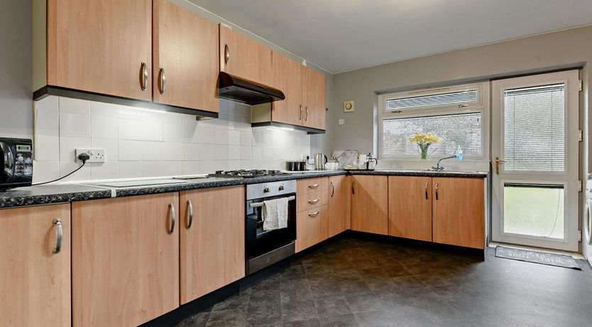 Photo of 3 Bed in Tenby