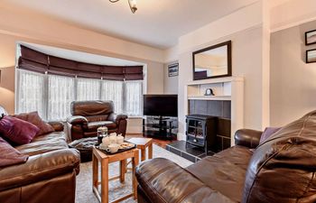 3 Bed in Tenby Holiday Cottage