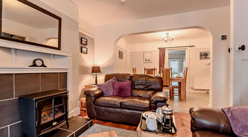 Photo of 3 Bed in Tenby