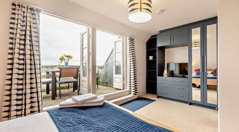 Photo of 2 Bed in Tenby